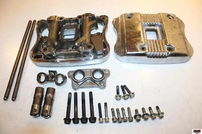 2006 Harley Davidson Sportster XL 1200 C Rear Engine Rockers Cover Cap Foto 1 de 4