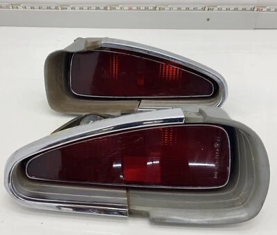 Luz trasera Plymouth Fury 1973 lámpara de freno Mopar carcasa cromada moldura sello Foto 1 de 4