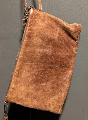 Bolso Bandolera Rough & Tumble Maine Cartera Muñequera Cuero Envejecido Marrón Suave Foto 1 de 4