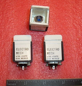QTY (3) 67W-450PD ELECTRO MECH DRUCKTASTENSCHALTER NOS - Bild 1 von 3