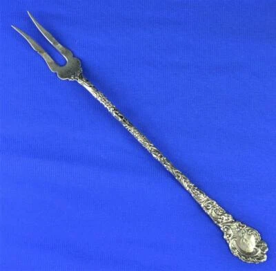 ANTIGUO TENEDOR OLIVA PEPINILLO MANGO LARGO PLATA ESTERLINA - WALLACE LOUVRE c1893 Foto 1 de 4