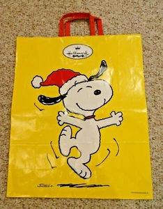 VINTAGE HALLMARK SNOOPY "JOY of a PEANUTS CHRISTMAS" LARGE SHOPPING BAG, 2000 - Picture 1 of 4