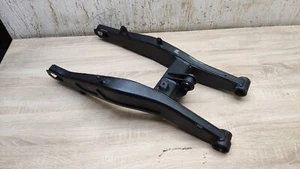 Basculante trasero Kawasaki EX650 / Z650 2017-2022 HDA44679 - Imagen 1 de 11