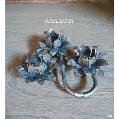 Candelabro triple cónico vintage plateado floral loto Foto 1 de 4