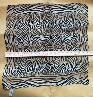 Oscar de la Renta Vintage Silk ZEBRA Animal Print Square Scarf Designer 20.5 in - Image 1 of 4