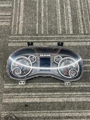 2020 Ram 2500 пикап спидометр кластер 68437749AC - Изображение 1 из 4