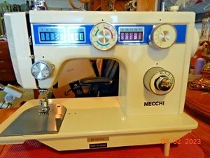 Necchi 3355 13 Stitch Sewing Machine W/Pedal & Instructions - Picture 1 of 4