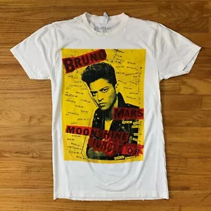 Camicia Bruno Mars Vintage Moonshine Jungle Tour 2013 S Nuova - Foto 1 di 2