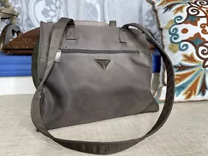 Vintage GUESS Brown Green Nylon Shoulder Bag Tote Purse Zipper - Picture 1 of 5