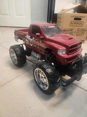 Monster Truck Dodge Ram SRT-10 RC Crawler Hard Plastic Body - Image 1 of 4