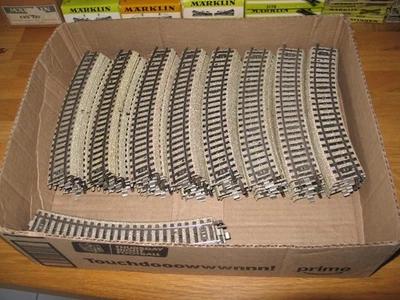 45 x Marklin 5100 1/1 Curved Track - HO Gauge unboxed - Image 1 of 2