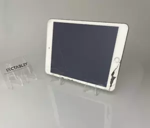 Apple iPad Mini 3rd Gen 16GB Silver - Spares + Repairs Ref992 - Picture 1 of 5