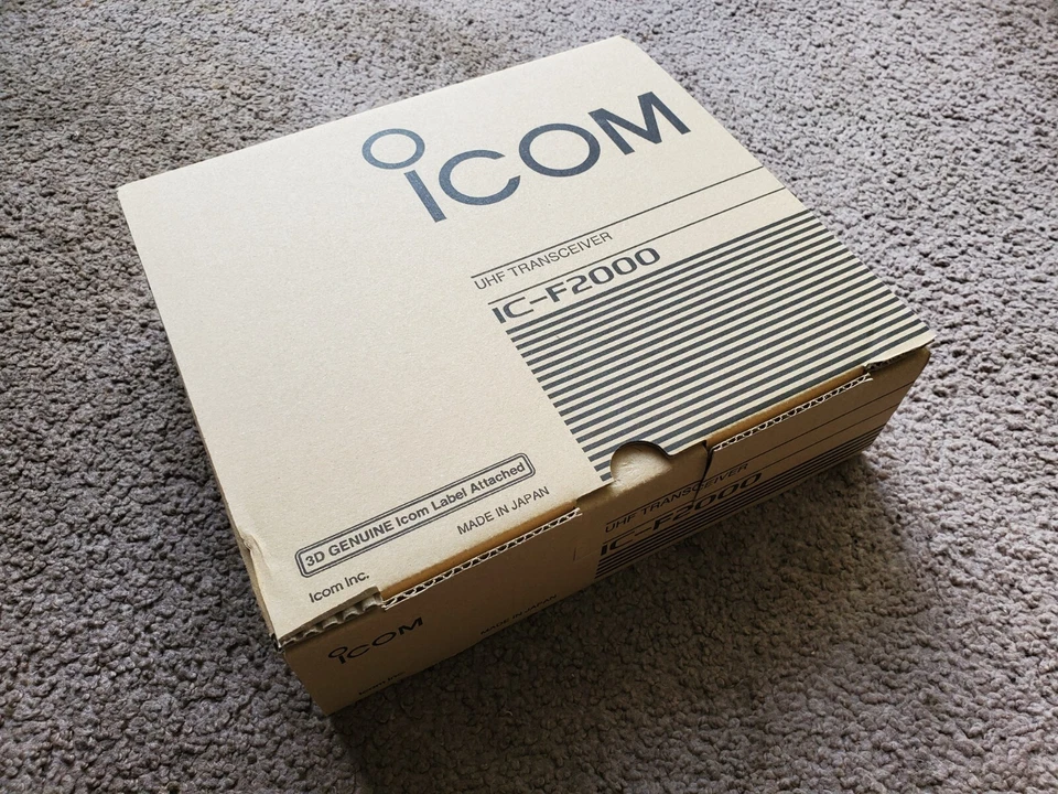 ICOM IC- F2000 UHF 4W two way radios two pack - Image 1 of 4