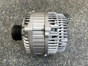 ALTERNATOR FOR Renault Duster Fluence Laguna Megane Scenic Grand 1.5 Diesel DCi - Picture 1 of 8