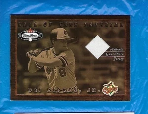 CAL RIPKEN JR 2002 FLEER BOX SCORE HALL OF FAME  MATERIALS USED JERSEY ORIOLES ! - Imagen 1 de 2