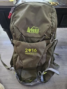 2016 REI Coop Service Traverse 28 National Park Centennial Green Backpack - Picture 1 of 4
