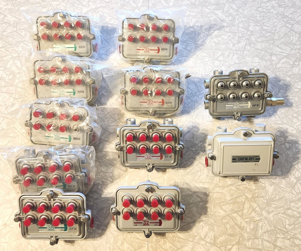 10 grifos Scientific Atlanta SAT8 - 29/32/35 - BW/FW - RFI RF (+SAIFW-RFI) Foto 1 de 1