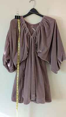 Mini vestido de terciopelo gris manga corta 3/4 gris Free People para mujer talla S Foto 1 de 4