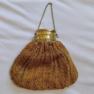 Vintage Expandable Gold Evening Purse Handbag Clutch Or Pouch With Chain Strap - Picture 1 of 15