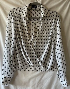bebe WOMEN'S XS White Black Polka Dot Wrapped Blouse, Roll Tab Sleeves, NWOT - Picture 1 of 18