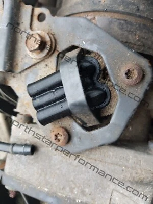 Colector de puerto de vacío para Cadillac Northstar V8 y Oldsmobile Aurora EE. UU. y Canadá Foto 1 de 4