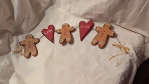 Primitive Wood Gingerbread And Heart Garland - Picture 1 of 4