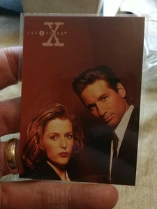 Expediente X temporada 3 tarjeta promocional tarjeta P-1 1996 casi nueva Mulder & Scully - Imagen 1 de 2