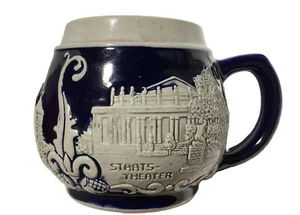 Deutsche WEKARA Keramik Becher Tasse Kobaltblau #5417 Staatstheater Stuttgart Szenen - Bild 1 von 5
