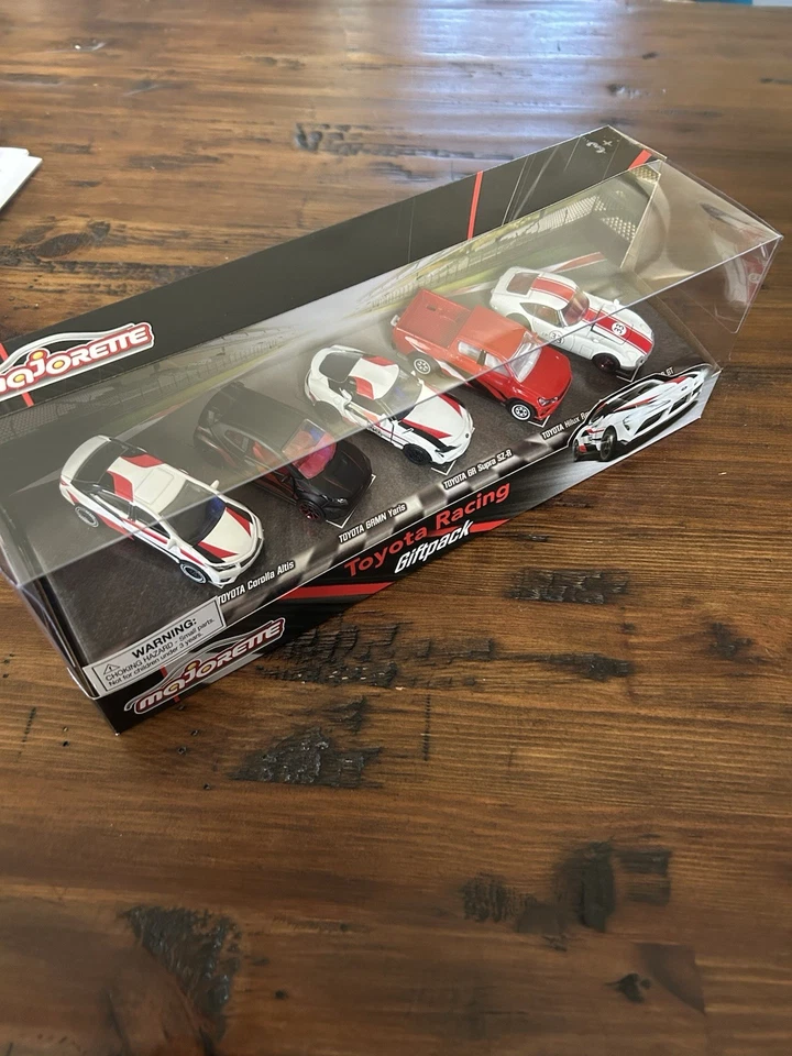 Majorette 212053189 Toyota - Toyota Racing Set 5X Corolla Altis - Yaris Grmn - S
