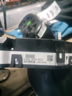 Cuadro de instrumentos velocímetro 94003a9021 2015-2016 kia sedona Foto 1 de 4