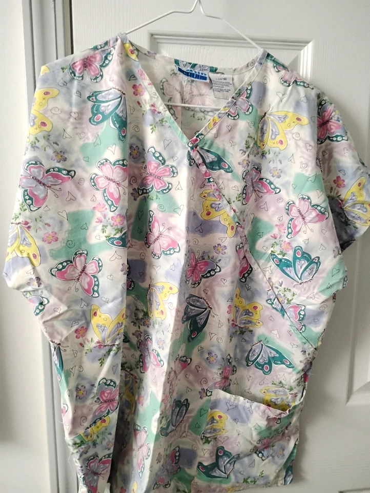 MHD Scrubs 2 Pocket Multicolor Butterfly Scrub Top Size L (Fits 14-16) - Image 1 of 1