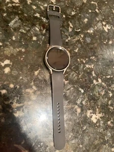 Montre connectée Samsung Galaxy Watch5 Pro 45 mm gris titane montre Bixby 5 SM-R920 - Photo 1 sur 6