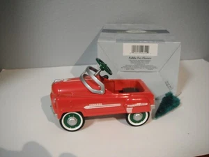 Hallmark Kiddie Car Classics 1950 Holiday Murray General Pedal Car QHG9054 - Imagen 1 de 14