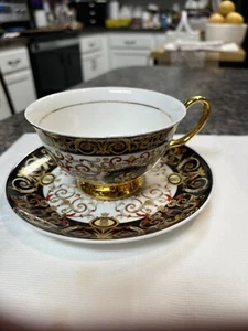 Royal Classic Designed by England Teacup & Saucer Set Bone China - Picture 1 of 6