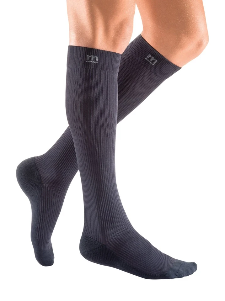 Calcetines de compresión activos hasta la rodilla 20-30 mmHg para hombre y mujer - cómodos... Foto 1 de 3