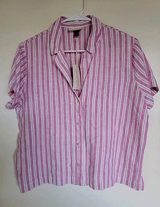 Women's Stripped Short Sleeve Button-Down Shirt - Universal Thread Medium NEW - Picture 1 of 3