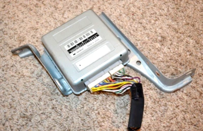 1995-1999 TOYOTA CELICA CONVERTIBLE ABS MODULE CONTROL COMPUTER BRAKE CONTROLER Foto 1 de 4