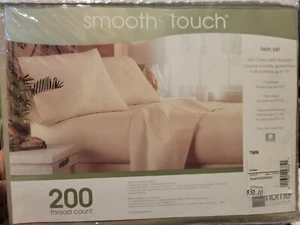 SMOOTH TOUCH HOME COLLECTION-JC PENNY 3 PIECE TWIN SHEET SET 200 THREAD CT  - Picture 1 of 3