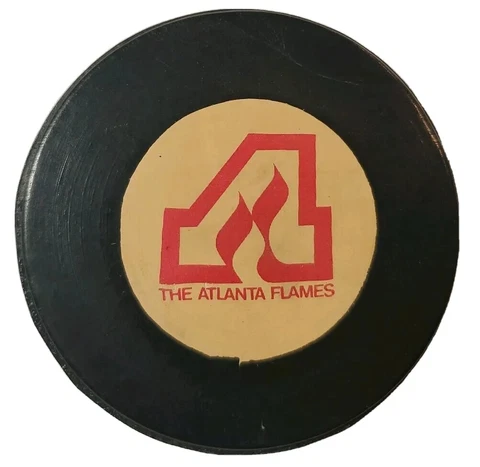 1972-74 NHL THE ATLANTA FLAMES BILTRITE SLUG RUBBERIZED LOGOS OFFICIAL PUCK RARE Cover