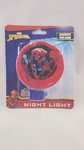 LED NIGHTLIGHT  Wall Plug-In with Switch Marvel Comics New NWT Led - Picture 1 of 2