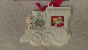 Lenox Holiday Train Ornament and Cookie Press large 5" CH534 - Picture 1 of 3
