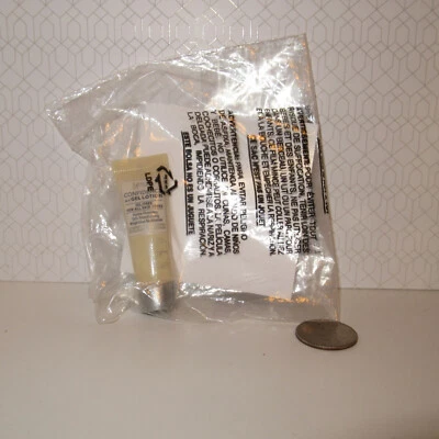 NEW IT Cosmetics Confidence in a Gel Lotion Oil Free Moisturizer 0.17oz 5mL - Image 1 of 2