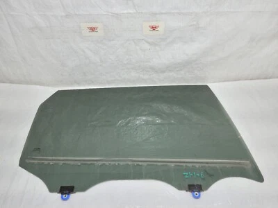 2014-2020 Nissan Rogue Door Window Glass Rear Left Driver Side OEM 82301-6FL1A - Image 1 of 4