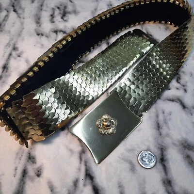 Vintage 70s 80s Metal Fish Scale Wide Stretch Cinch Belt Flower Buckle Gold Tone - Image 1 of 4