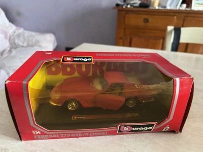 Ferrari 275 GTB/4 1966 cod. 0511 Burago vintage scala 1:24 nuova da collezione - Immagine 1 di 4