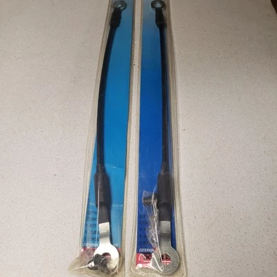 TAILGATE STRAP ( 2 ) * 1994 - 2003 CHEVROLET S10, GMC S15, SONOMA - Imagem 1 de 4