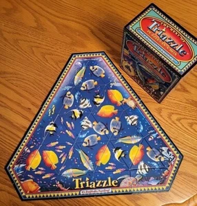 2003 Triazzle Puzzle In Box Coral Sea 28 Pieces Dan Gilbert Positively Puzzling! - Picture 1 of 10