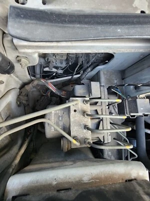 2000 2001 2002 2003 JAGUAR XJ8 XK8 XJR VANDEN PLAS ABS MODULE PUMP MNF5920AC - Image 1 of 2