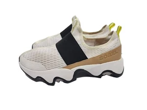 Zapatillas deportivas Sorel Kinetic Impact II con correa bajas blancas negras para mujer talla 10 - Imagen 1 de 11