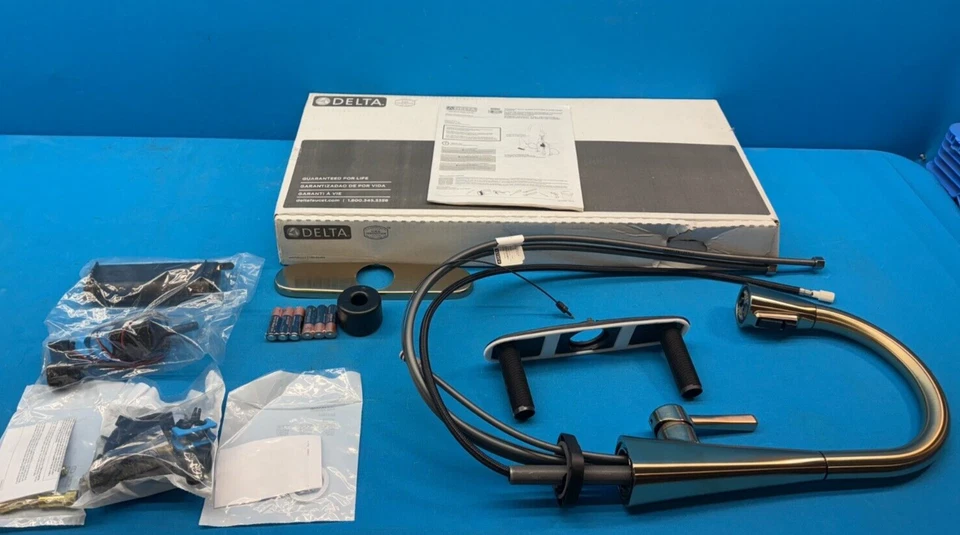 Delta 19802TZ-CZ-DST Champagne Bronze Pull-Down Single Handle Kitchen Faucet - Image 1 of 4